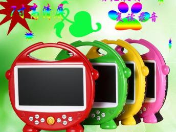 智趣童年 探秘深圳母嬰市場熱門兒童益智產(chǎn)品——Z9娃娃機、呱呱娃故事機與金龜子學習機